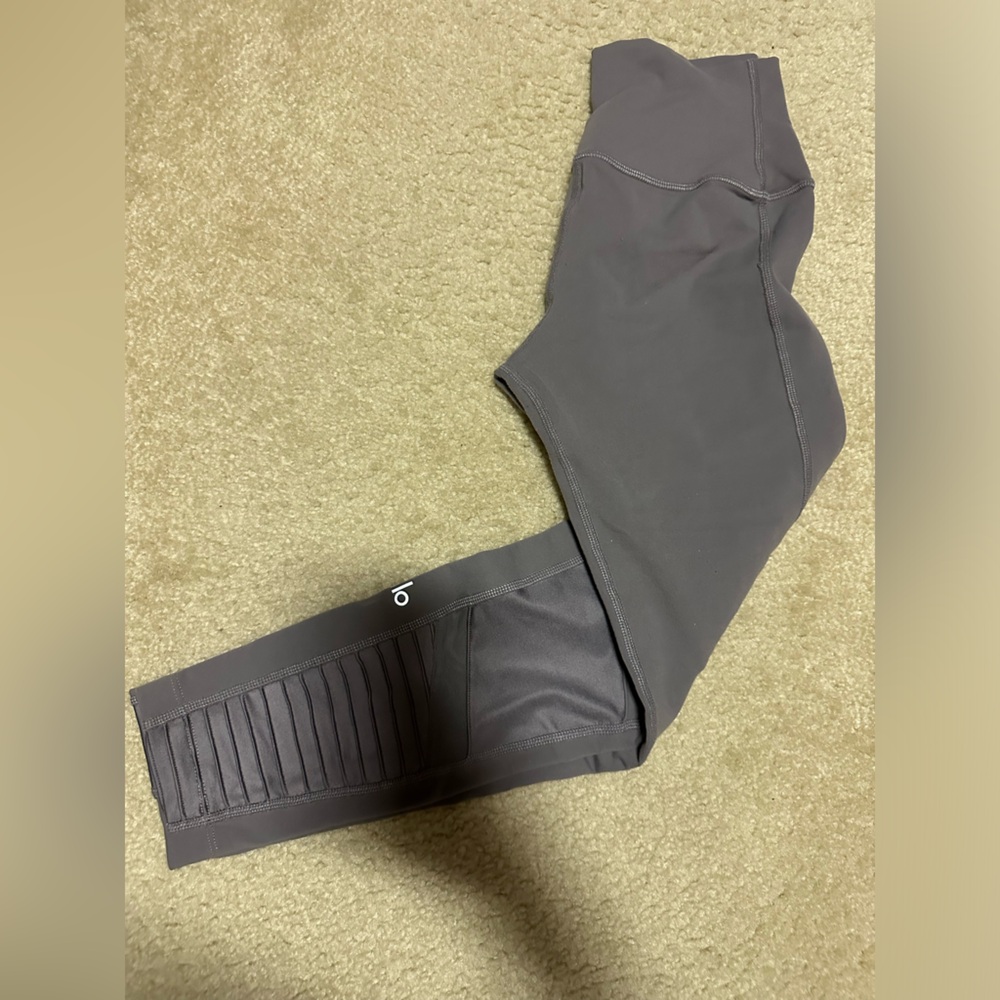ALO Yoga Lavender Purple Leggings Women’s Size S Small